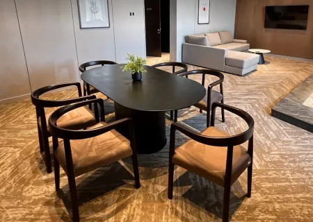 corona hotel szoba2 newyork szék thales asztal